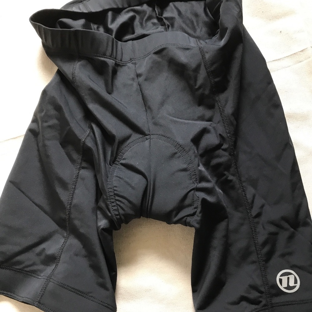Padded Form-fitting Bicycle Shorts
